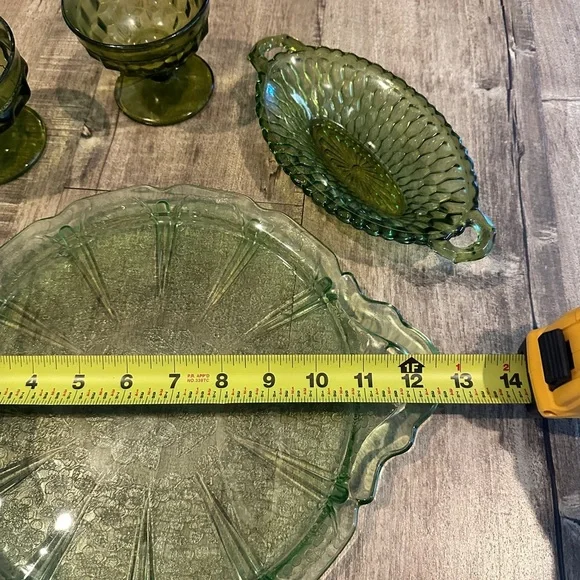 Jeannette Green Depression Glass CHERRY BLOSSOM Handled, two glasses, tray - Picture 4 of 6